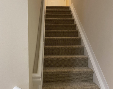 100 Crestwood Court N - Photo Thumbnail 6