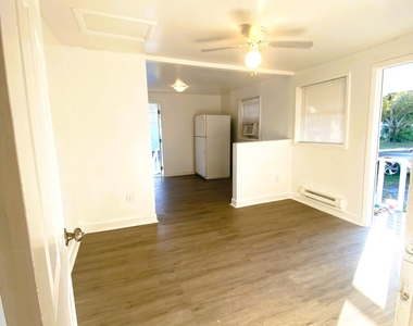 429 N 14th Street - Photo Thumbnail 2