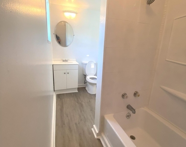 429 N 14th Street - Photo Thumbnail 7