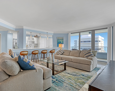 5200 N Ocean Drive N - Photo Thumbnail 2