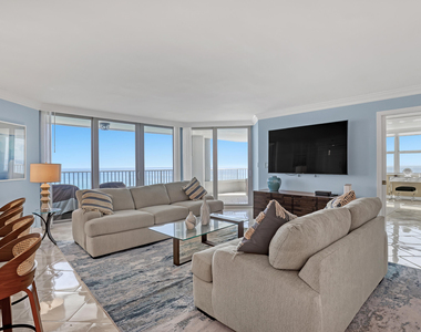 5200 N Ocean Drive N - Photo Thumbnail 3