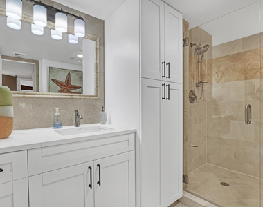 5200 N Ocean Drive N - Photo Thumbnail 25
