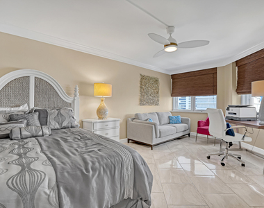 5200 N Ocean Drive N - Photo Thumbnail 21