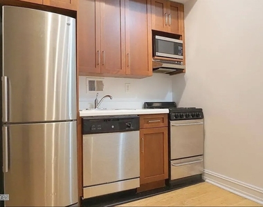 East 74th Street - Photo Thumbnail 1