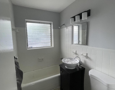 1708 Ne 20th Avenue - Photo Thumbnail 2