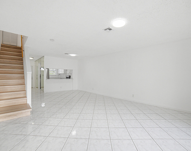 8207 Fairway Road - Photo Thumbnail 13