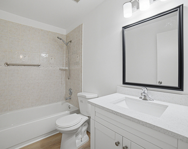 8207 Fairway Road - Photo Thumbnail 23