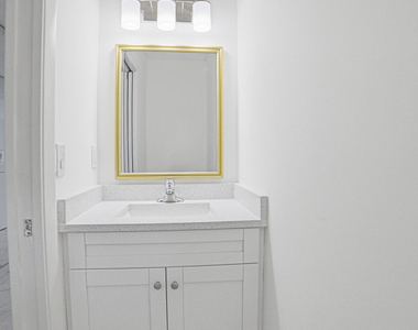 8207 Fairway Road - Photo Thumbnail 8