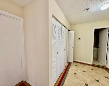 4— Sw 82nd Way - Photo Thumbnail 24