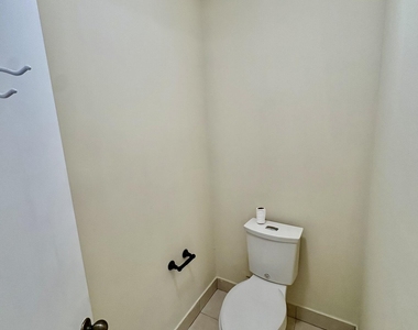 4— Sw 82nd Way - Photo Thumbnail 20