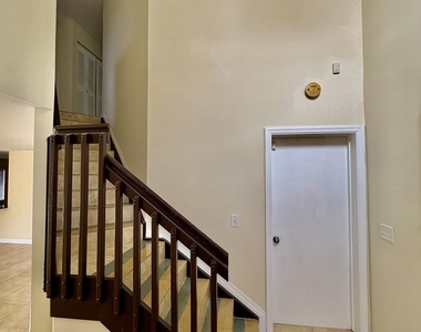 4— Sw 82nd Way - Photo Thumbnail 11