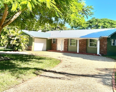 2095 Nw Fork Road - Photo Thumbnail 1