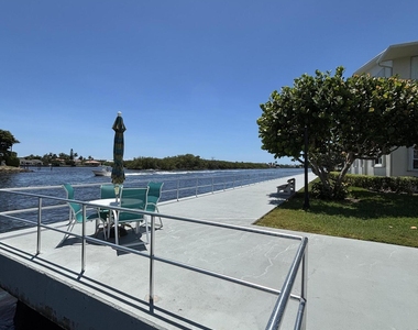 210 Horizons E - Photo Thumbnail 14