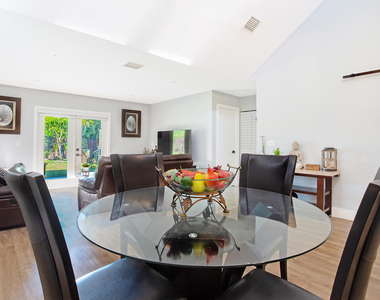 10048 Sw 16th Street - Photo Thumbnail 11