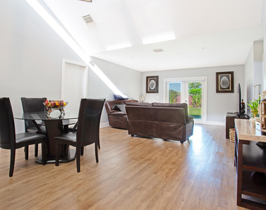 10048 Sw 16th Street - Photo Thumbnail 10