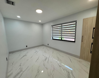 10225 Sw 53rd Street - Photo Thumbnail 9
