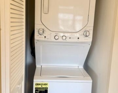 1520 Se Royal Green Circle - Photo Thumbnail 7