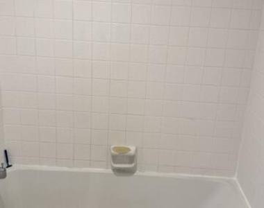 1520 Se Royal Green Circle - Photo Thumbnail 23