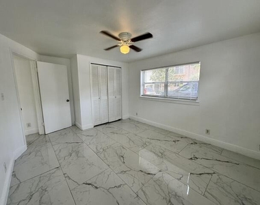 844 Ne 17th Way - Photo Thumbnail 10