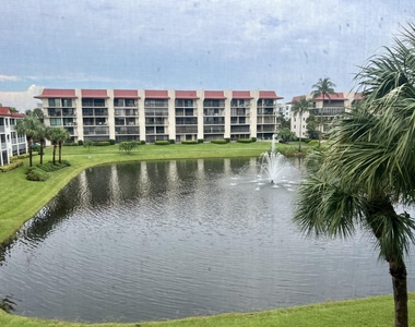 108 Half Moon Circle - Photo Thumbnail 1