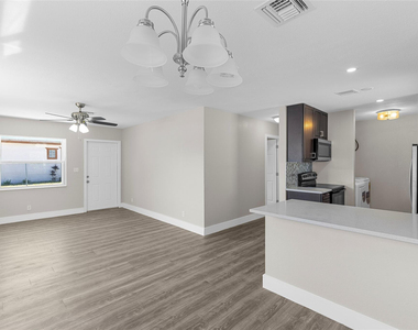 2171 Nw 29th Avenue - Photo Thumbnail 9