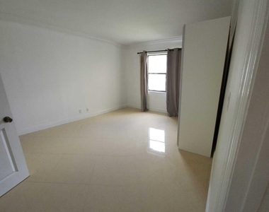 9355 Sw 8th Street - Photo Thumbnail 6