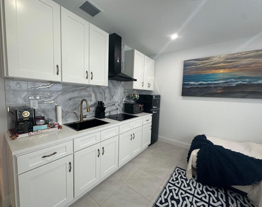 517 Sw Halden Avenue - Photo Thumbnail 4