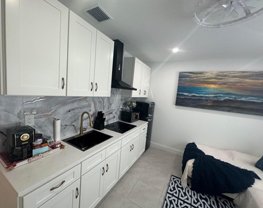 517 Sw Halden Avenue - Photo Thumbnail 6
