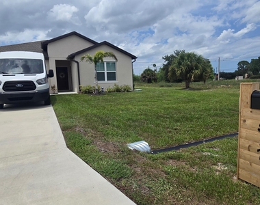 517 Sw Halden Avenue - Photo Thumbnail 14