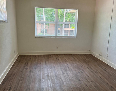 770 Se 2nd Avenue - Photo Thumbnail 13