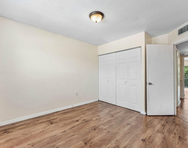 9050 Nw 28th Street - Photo Thumbnail 24