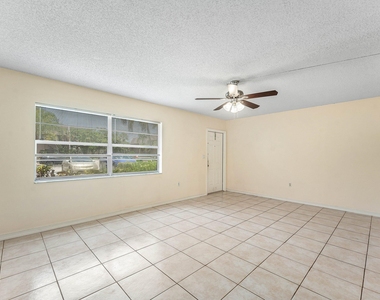9050 Nw 28th Street - Photo Thumbnail 9