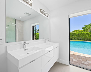 5122 Cleveland Street - Photo Thumbnail 20
