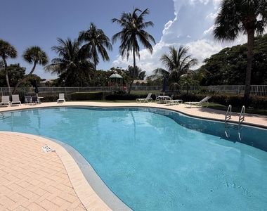 5145 Palmbrooke Circle - Photo Thumbnail 15