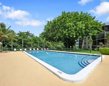 103 Royal Park Drive - Photo Thumbnail 14