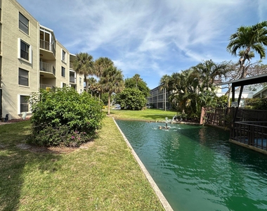 890 N Federal Highway - Photo Thumbnail 17