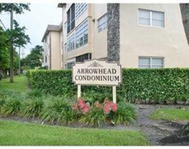8141 Sw 24th Court - Photo Thumbnail 3