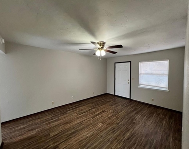 752 W Forest Drive - Photo Thumbnail 1