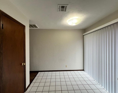 752 W Forest Drive - Photo Thumbnail 5