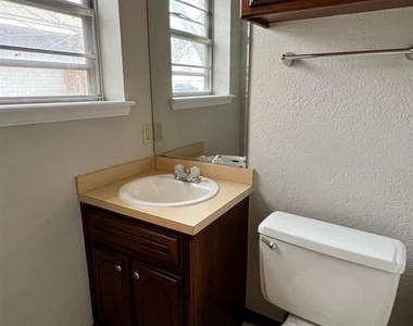 752 W Forest Drive - Photo Thumbnail 8