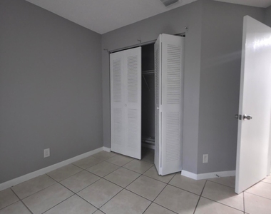 11441 Nw 41st Street - Photo Thumbnail 12