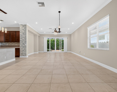 8883 Kingsmoor Way - Photo Thumbnail 10