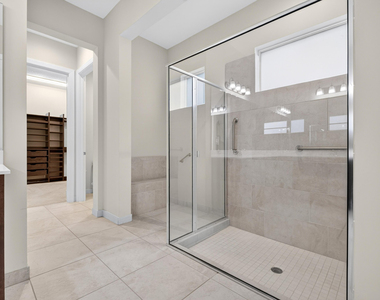 8883 Kingsmoor Way - Photo Thumbnail 34