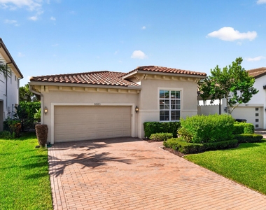 8883 Kingsmoor Way - Photo Thumbnail 3