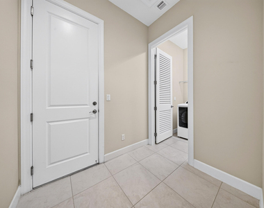8883 Kingsmoor Way - Photo Thumbnail 48