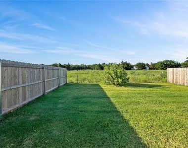 1212 Guthrie Farms Boulevard - Photo Thumbnail 14