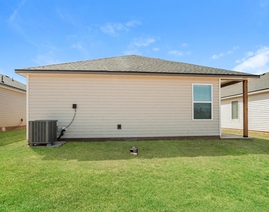 1212 Guthrie Farms Boulevard - Photo Thumbnail 15