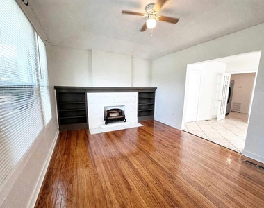 2305 Nw 15th Street - Photo Thumbnail 3