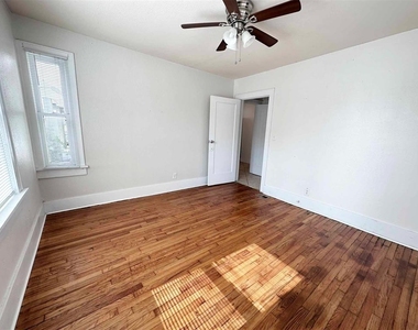 2305 Nw 15th Street - Photo Thumbnail 11
