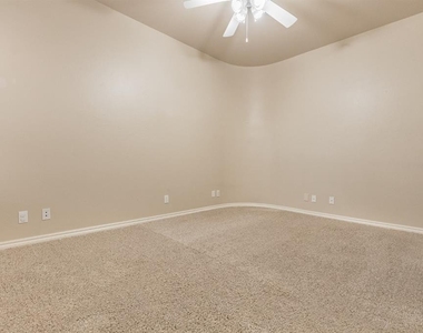 4001 Ne 138th Terrace - Photo Thumbnail 12